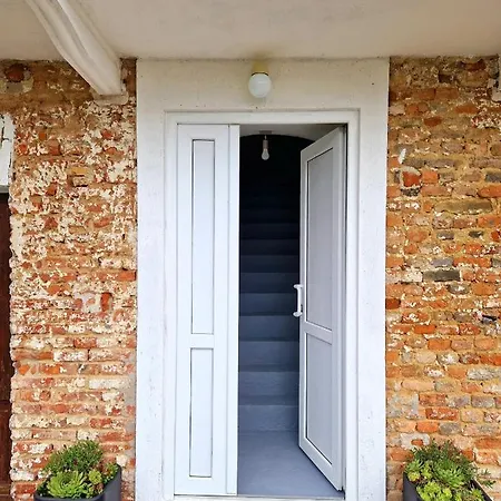 Casa Nostra Apartment *