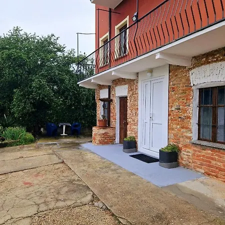 Apartment Casa Nostra Cisterna d'Asti